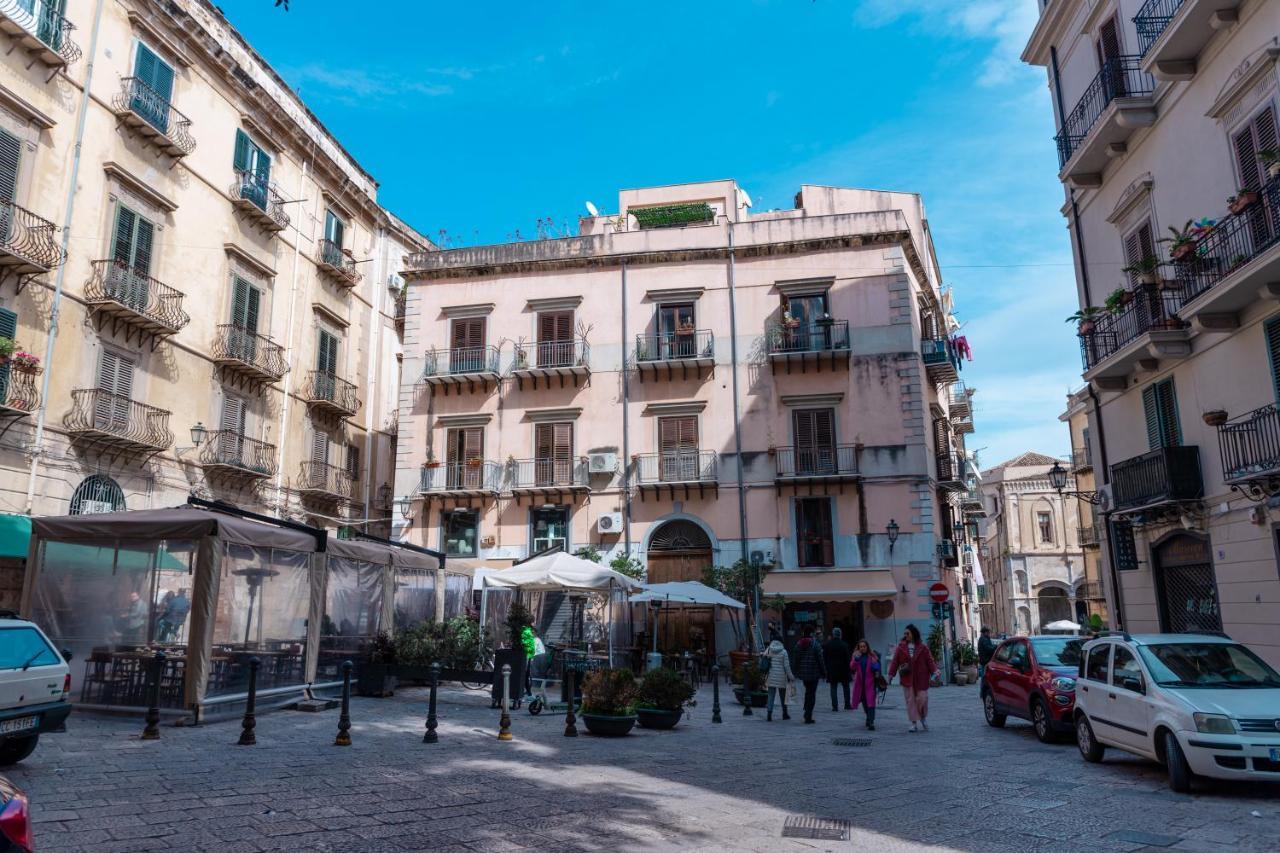 Nicolhouse - Appartamento Nel Centro Storico Di Palermo Exterior photo